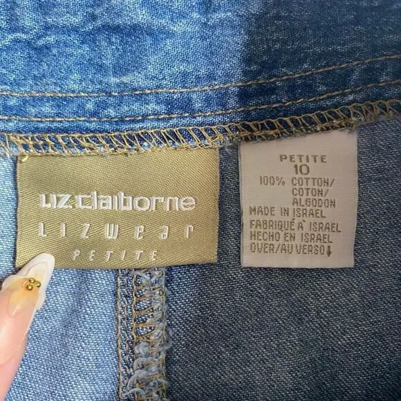 SOLD Liz Claiborne denim shortsSOLD - Picture 5 of 8